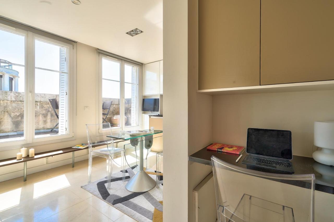 Designed Studio With Ac-Terrasse Vue Tour Eiffel 巴黎 外观 照片